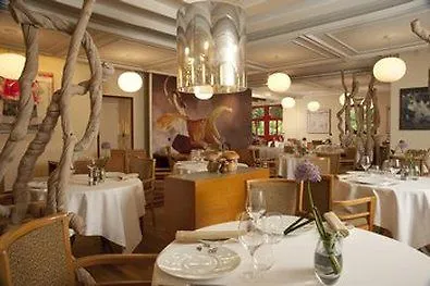 Hotel Le Manoir Du Lys, The Originals Relais Juvigny-Val-d'Andaine